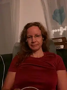 AnnikaRose online show from 11/05/25, 06:46