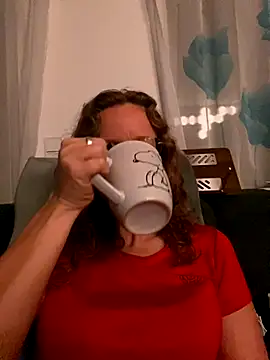 AnnikaRose online show from 11/06/25, 06:47