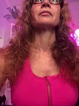 Snapshot of AnnikaRose chatting on 04/27/26, 11:52 AnnikaRose online show from 04/27/26, 11:52