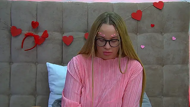 MariaNeumann online show from 02/15/25, 01:10