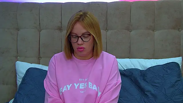 MariaNeumann online show from 09/11/25, 07:08