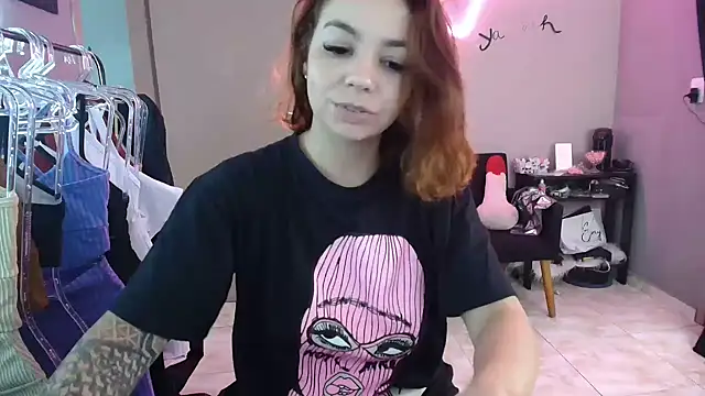 HotRuiva online show from 12/30/24, 07:42