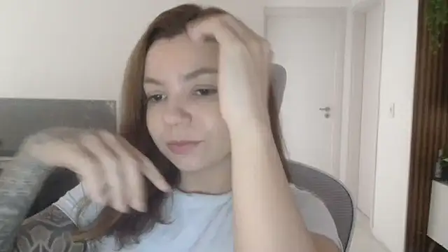 HotRuiva online show from 09/25/25, 02:10