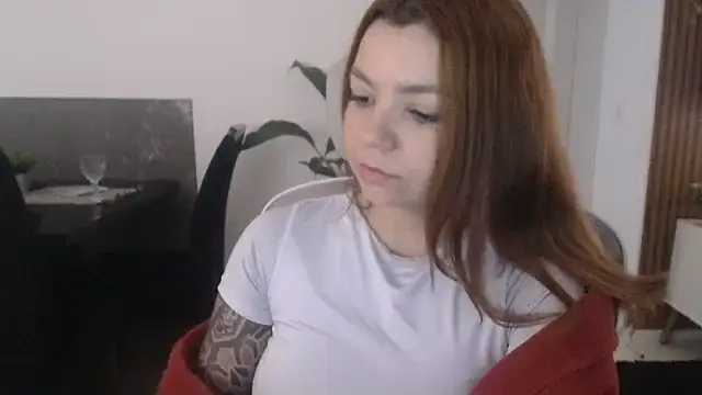 HotRuiva online show from 10/03/25, 04:37