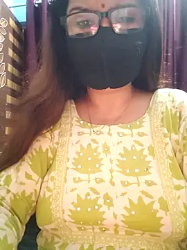 Aishwaryaa 69 online show from 09/12/25, 03:34