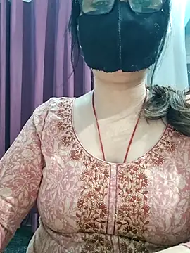 Aishwaryaa 69 online show from 04/04/26, 03:20