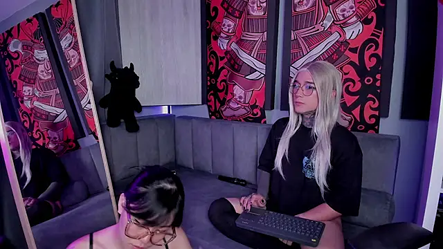 JadeyKhada online show from 12/02/25, 11:56