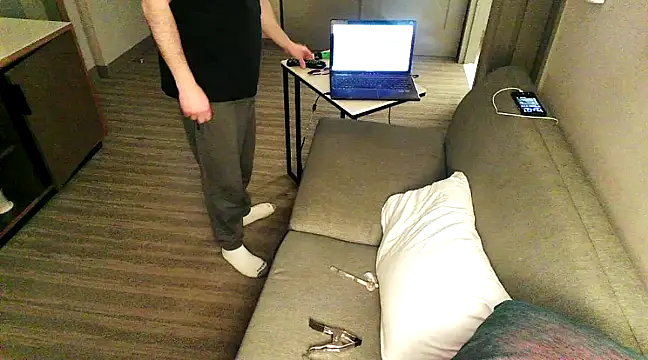 Snapshot of Jacknjimmyjohn chatting on 03/17/25, 03:03 Jacknjimmyjohn online show from 03/17/25, 03:03