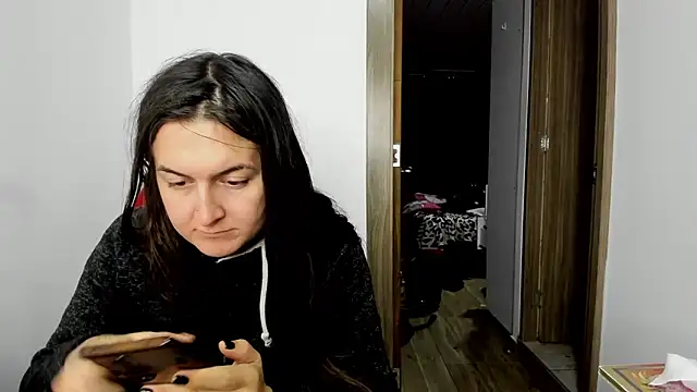 Sweet-Suck69 online show from 02/17/25, 12:43