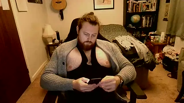 Snapshot of Hairy_Guy30 chatting on 09/12/25, 07:47 Hairy Guy30 online show from 09/12/25, 07:47