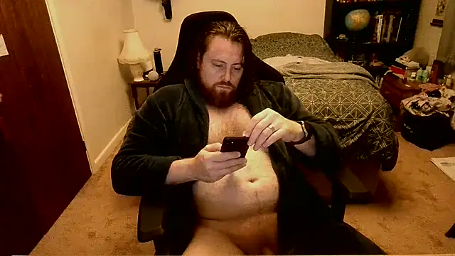 Snapshot of Hairy_Guy30 chatting on 09/17/25, 10:11 Hairy Guy30 online show from 09/17/25, 10:11