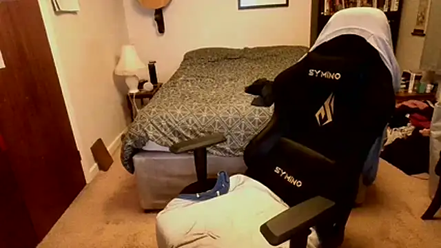 Hairy Guy30 online show from 04/26/26, 12:41