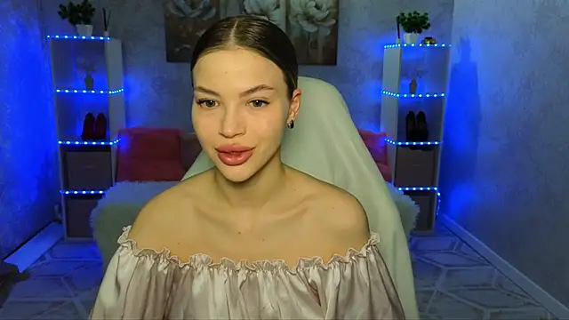 EmmyMills online show from 02/06/26, 10:57