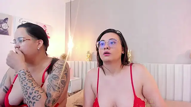 Snapshot of naughtylesbians__ chatting on 02/28/25, 03:15 naughtylesbians online show from 02/28/25, 03:15