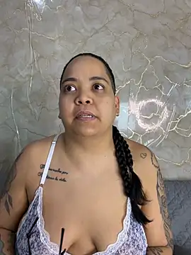 Snapshot of naughtylesbians__ chatting on 06/07/26, 01:43 naughtylesbians online show from 06/07/26, 01:43