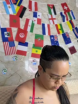 Snapshot of naughtylesbians__ chatting on 06/20/26, 01:41 naughtylesbians online show from 06/20/26, 01:41