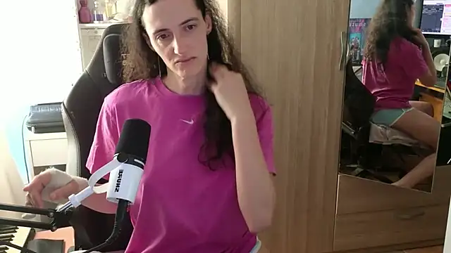 MemiKouki online show from 04/29/26, 10:30