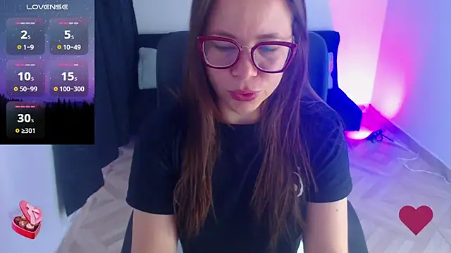 SharonR1 online show from 04/04/26, 11:51