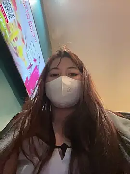 Lami Mi online show from 02/11/25, 02:02