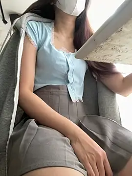 Lami Mi online show from 04/19/26, 05:40