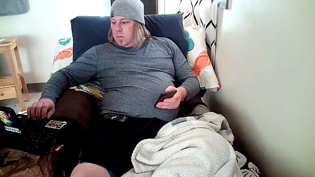 Snapshot of Mic_Oxinner chatting on 01/06/25, 08:50 Mic Oxinner online show from 01/06/25, 08:50