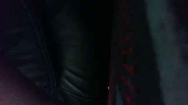 Snapshot of Mic_Oxinner chatting on 09/10/25, 10:10 Mic Oxinner online show from 09/10/25, 10:10