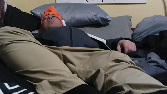 Mic Oxinner online show from 02/15/26, 02:25