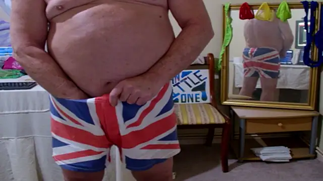 Snapshot of john_little_one1 chatting on 09/27/25, 06:46 john little one1 online show from 09/27/25, 06:46