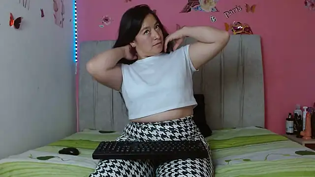 monickhot303av online show from 02/13/25, 02:56