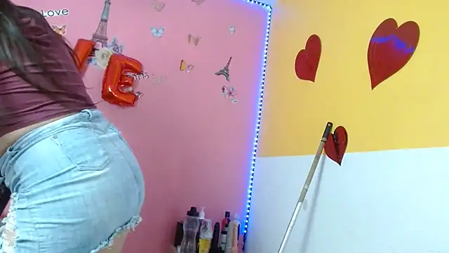 monickhot303av online show from 02/25/25, 07:31