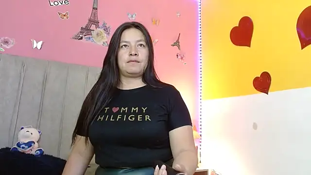 monickhot303av online show from 09/25/25, 03:21