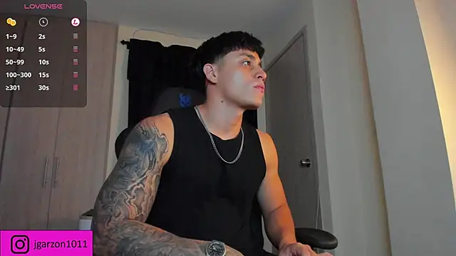 Snapshot of _joansoto chatting on 03/12/25, 01:30  joansoto online show from 03/12/25, 01:30