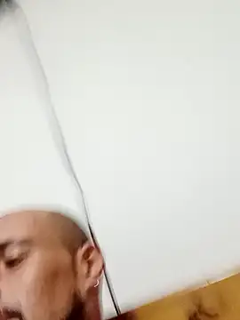 Snapshot of fire_menxxx001 chatting on 01/04/25, 01:31 fire menxxx001 online show from 01/04/25, 01:31