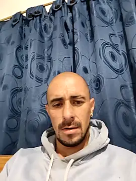 fire menxxx001 online show from 02/11/26, 06:29