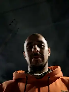 fire menxxx001 online show from 02/18/26, 07:48