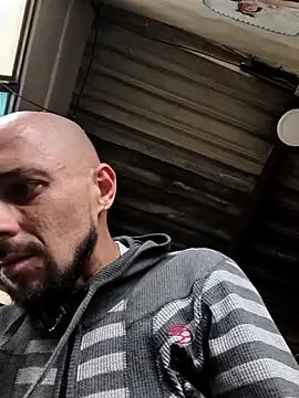 fire menxxx001 online show from 04/14/26, 05:41