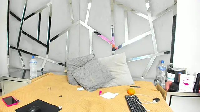 Catherinee69 x online show from 10/01/25, 03:23