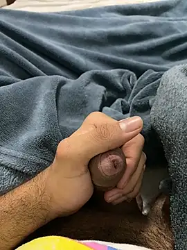 Snapshot of Mendes77777777777 chatting on 02/05/26, 05:45 Mendes77777777777 online show from 02/05/26, 05:45