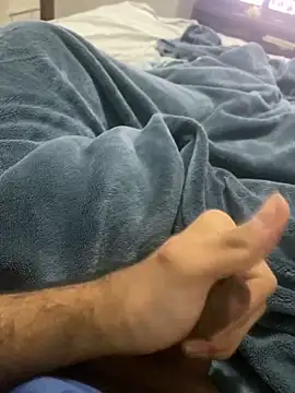 Snapshot of Mendes77777777777 chatting on 02/17/26, 04:53 Mendes77777777777 online show from 02/17/26, 04:53