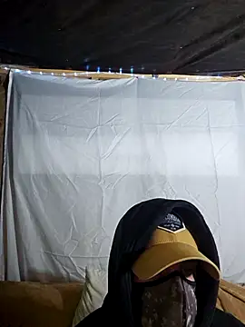 Snapshot of Cadillacninja chatting on 10/28/25, 05:44 Cadillacninja online show from 10/28/25, 05:44