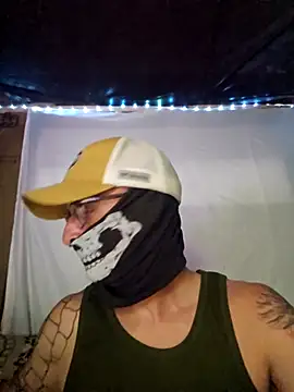 Snapshot of Cadillacninja chatting on 10/29/25, 08:49 Cadillacninja online show from 10/29/25, 08:49