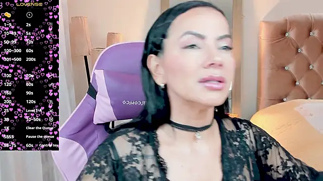 veronika naughty online show from 11/12/25, 02:39