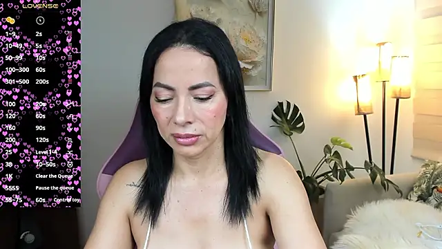 veronika naughty online show from 03/27/26, 03:45