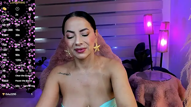 Snapshot of veronika_naughty chatting on 07/04/26, 02:56 veronika naughty online show from 07/04/26, 02:56