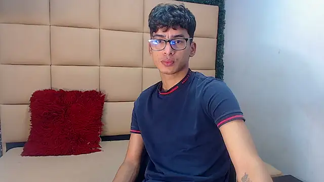 Snapshot of allens_joe chatting on 09/15/25, 03:01 allens joe online show from 09/15/25, 03:01