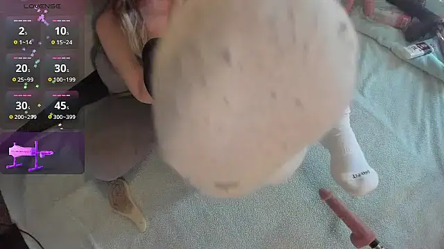 Snapshot of peachymexo chatting on 02/06/25, 04:14 peachymexo online show from 02/06/25, 04:14