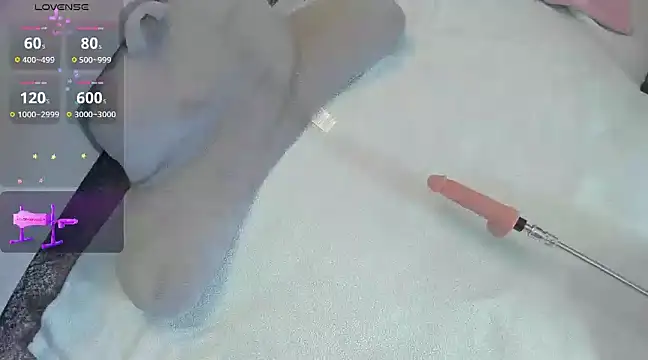 Snapshot of peachymexo chatting on 02/17/25, 11:53 peachymexo online show from 02/17/25, 11:53