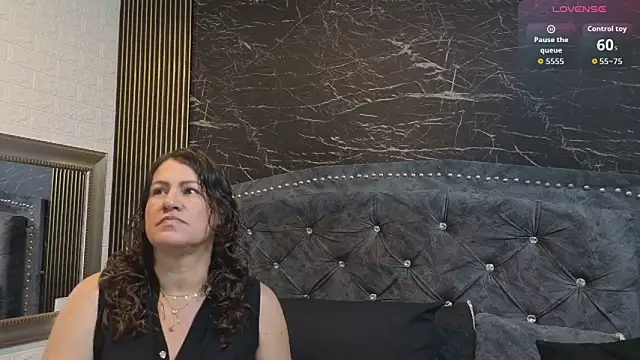 charlotte  G online show from 04/19/26, 10:47