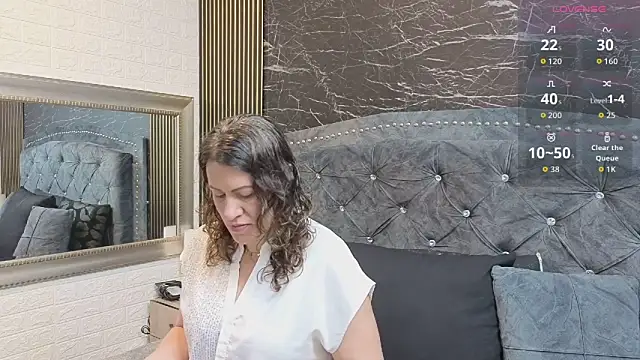 charlotte  G online show from 04/22/26, 11:12