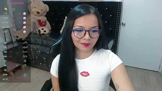 Snapshot of liz_25b chatting on 02/13/25, 03:18 liz 25b online show from 02/13/25, 03:18